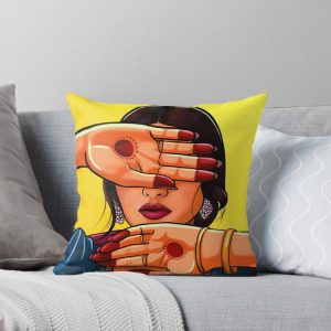 02 Mahendi Pillow